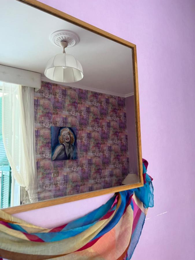 Casa Kamalei, Tra Plebiscito E Lungomare Apartment Napoli Bagian luar foto