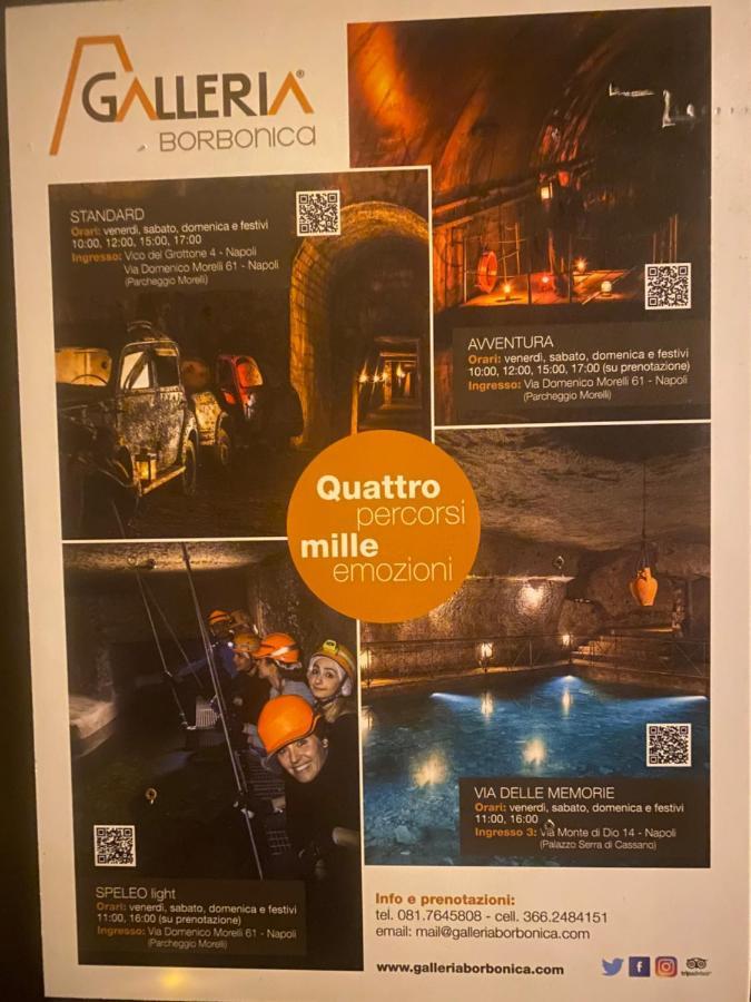 Casa Kamalei, Tra Plebiscito E Lungomare Apartment Napoli Bagian luar foto