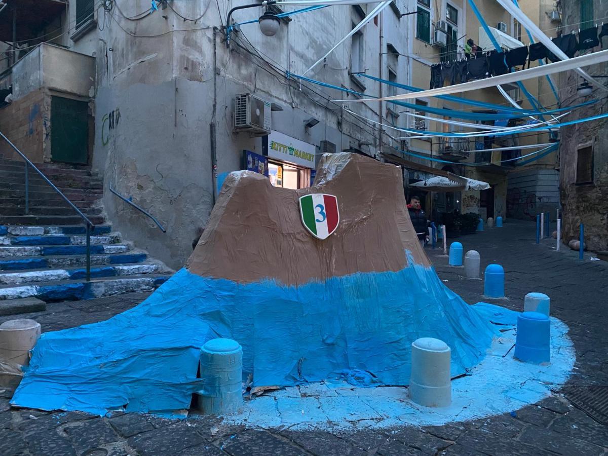 Casa Kamalei, Tra Plebiscito E Lungomare Apartment Napoli Bagian luar foto