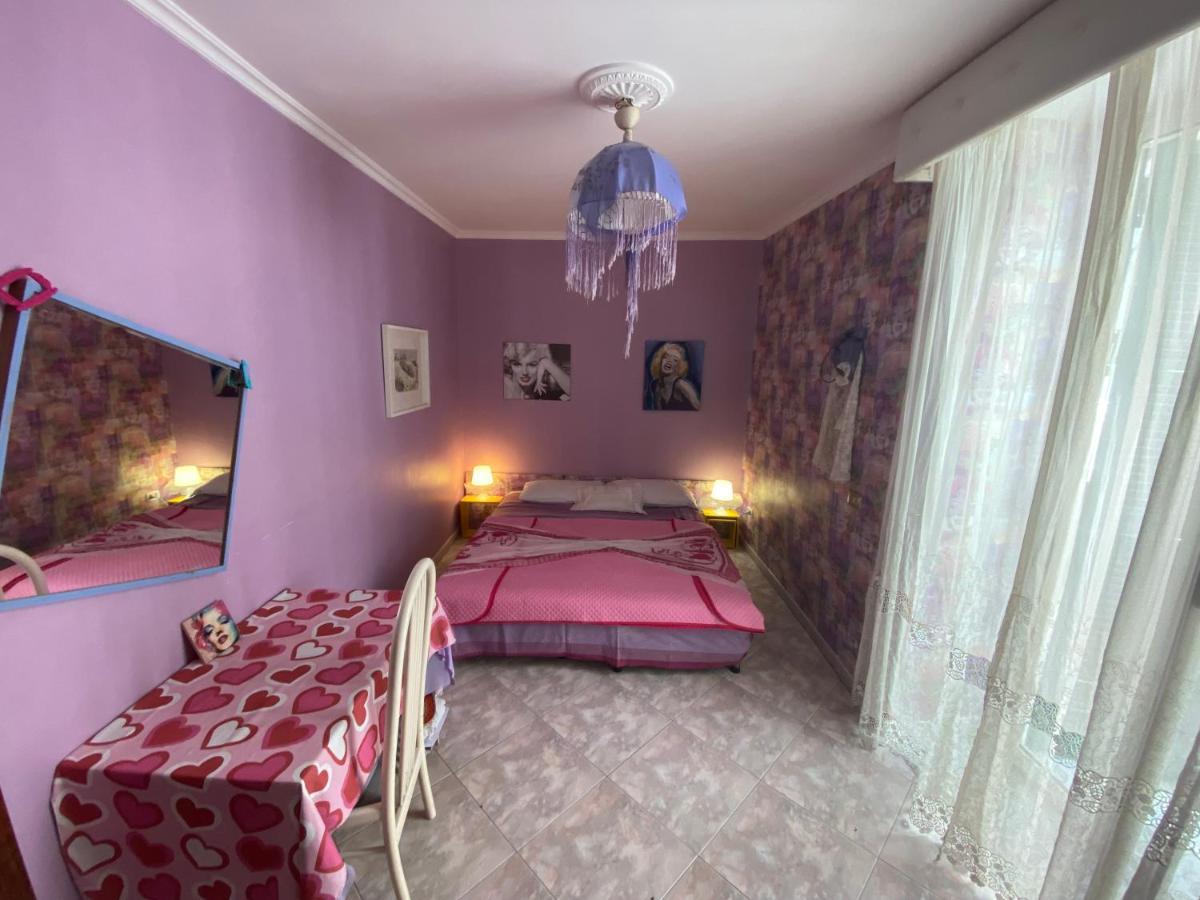 Casa Kamalei, Tra Plebiscito E Lungomare Apartment Napoli Bagian luar foto